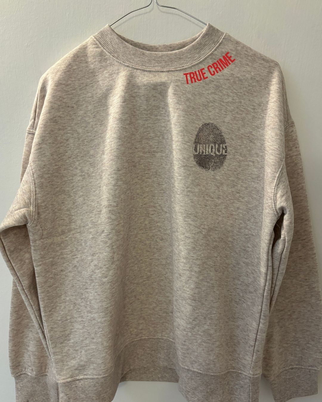 Il mio comfort? True crime e felpa oversize.