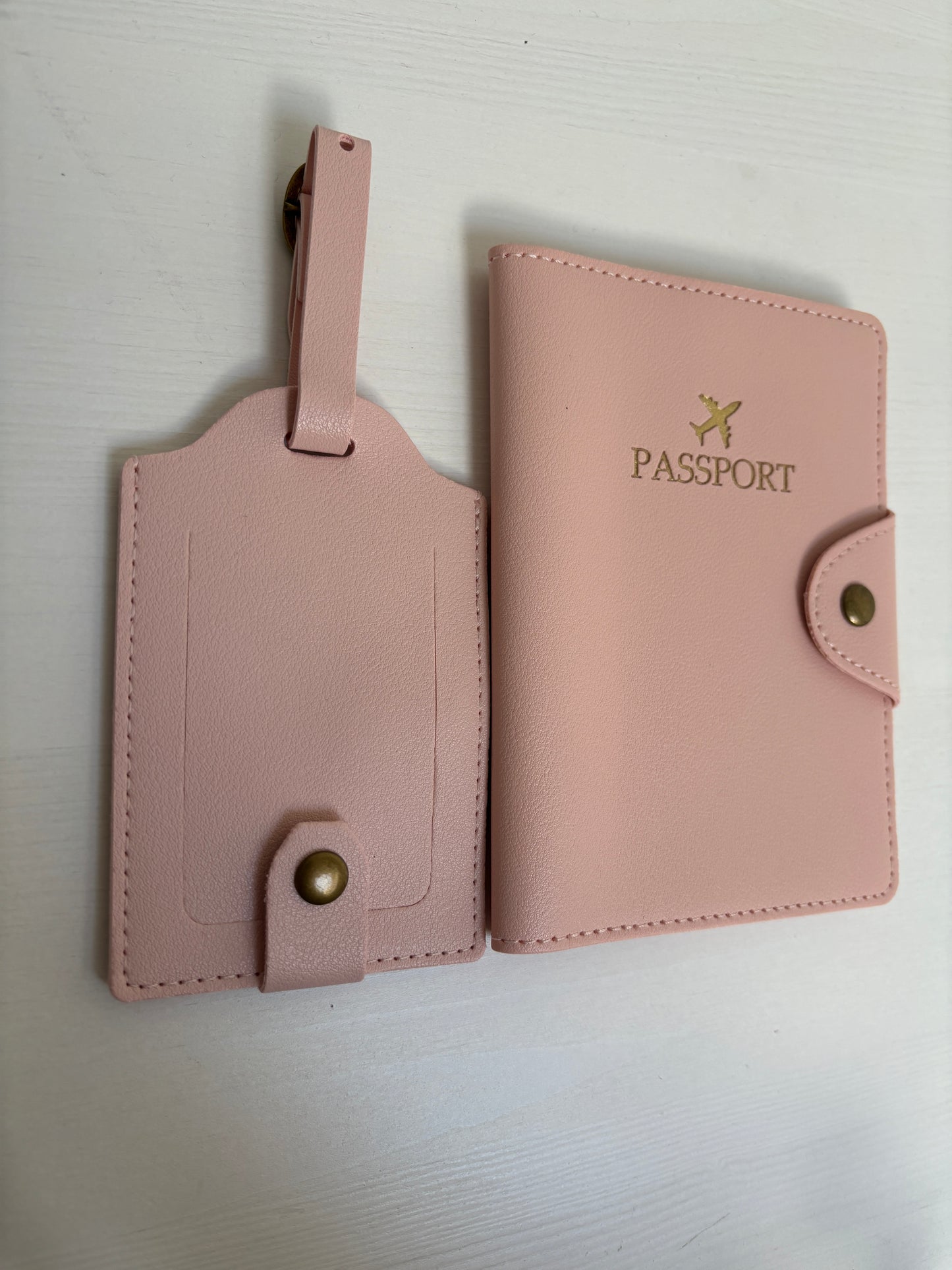 Kit Personalizzato Porta Passaporto + Etichetta per Valigia