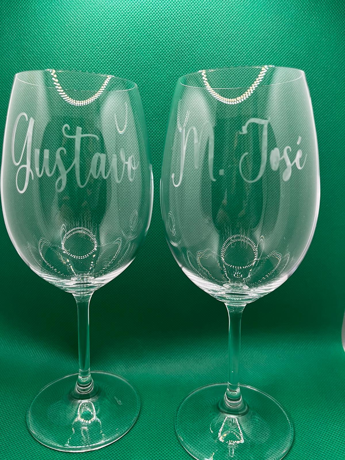 💖 Par de Copas de Vino Personalizadas para San Valentín 💖