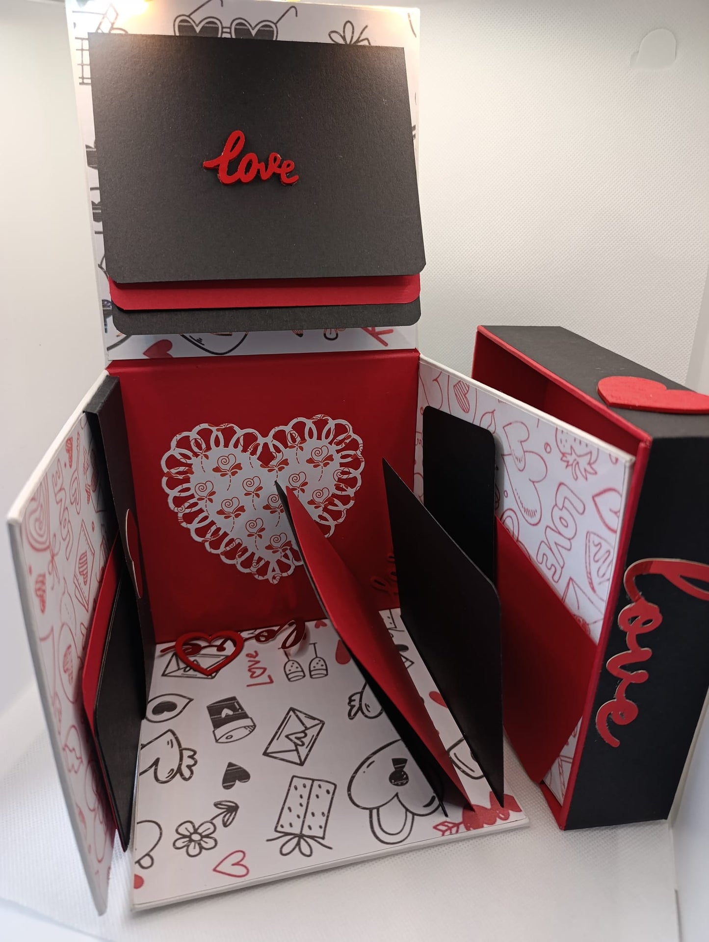 🎁 Caja sorpresa que se convierte en álbum