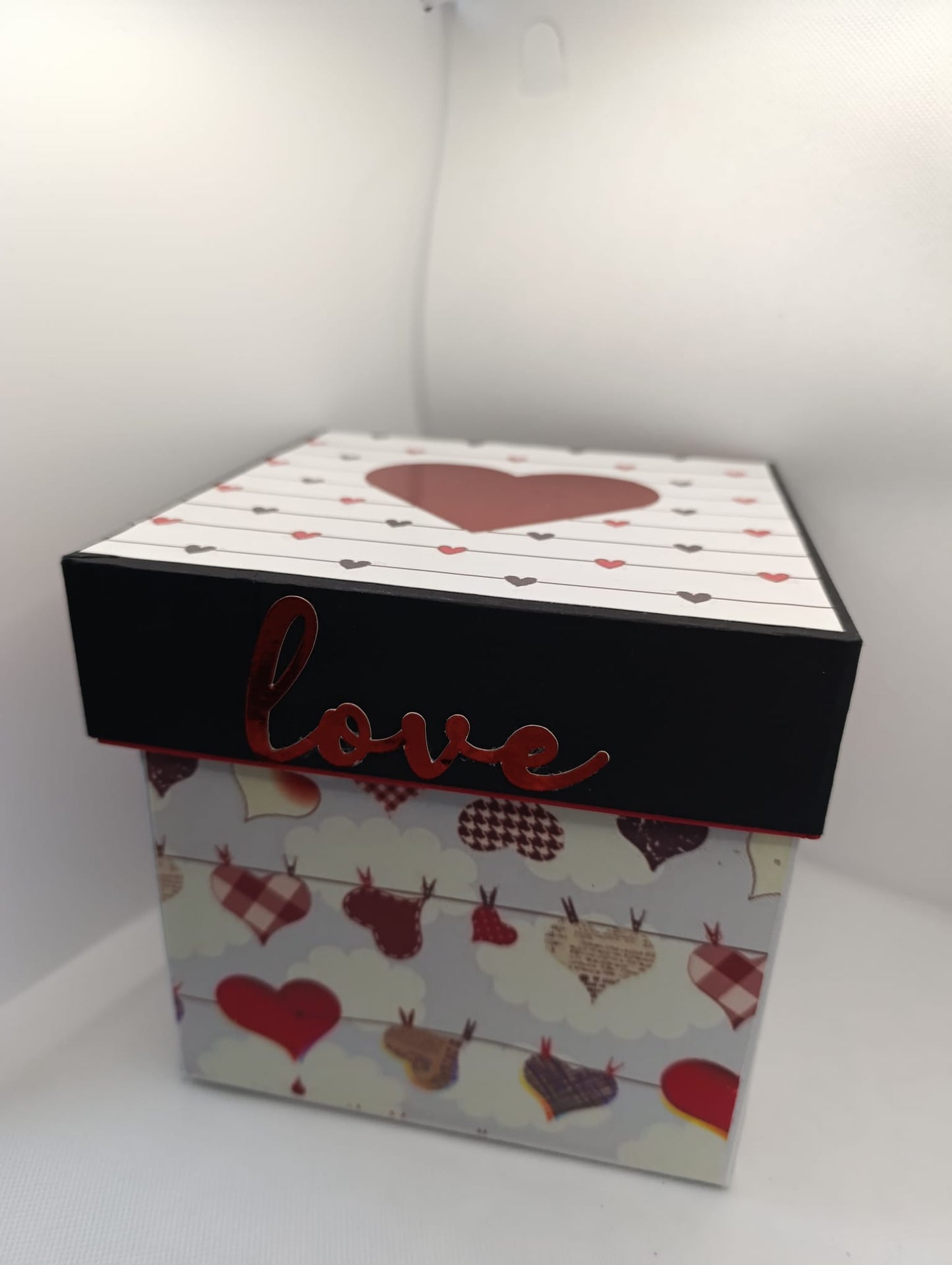 🎁 Caja sorpresa que se convierte en álbum