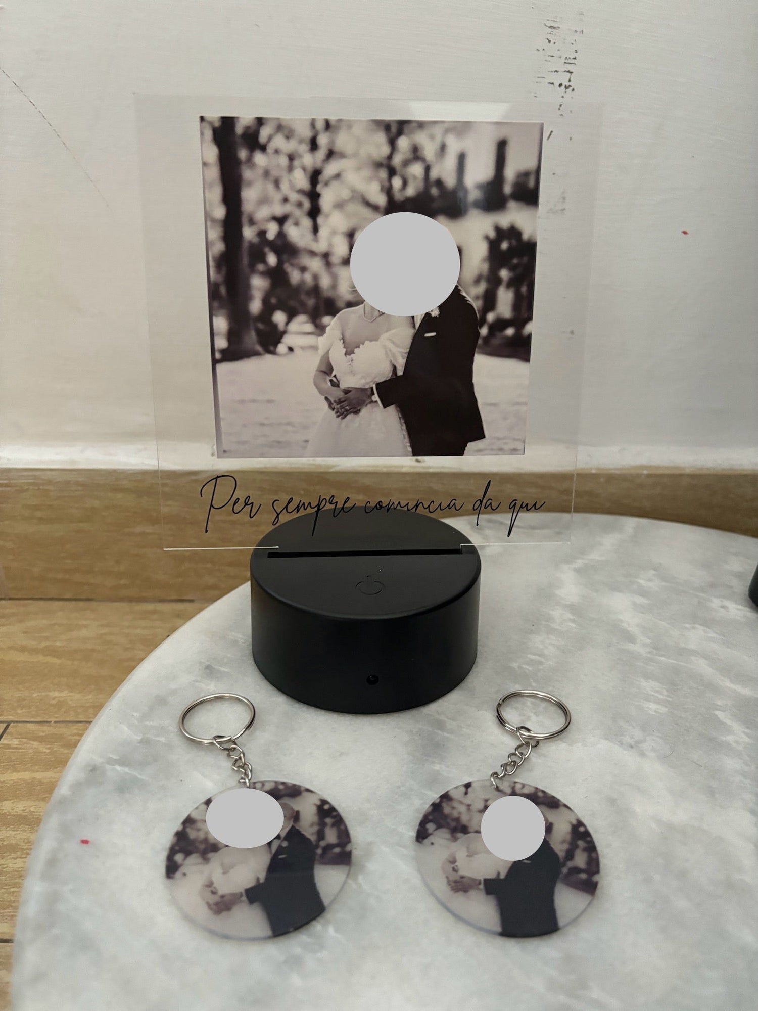 Lampade e Portachiavi in Plexiglass Personalizzati