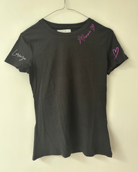 🌸 Personalized Mother's Day T-Shirt – A gift that speaks from the heart 🌸