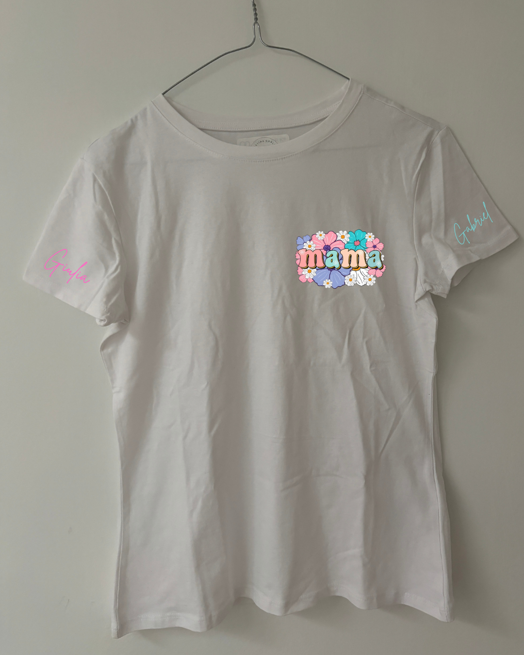 🌸 Personalized Mother's Day T-Shirt – A gift that speaks from the heart 🌸