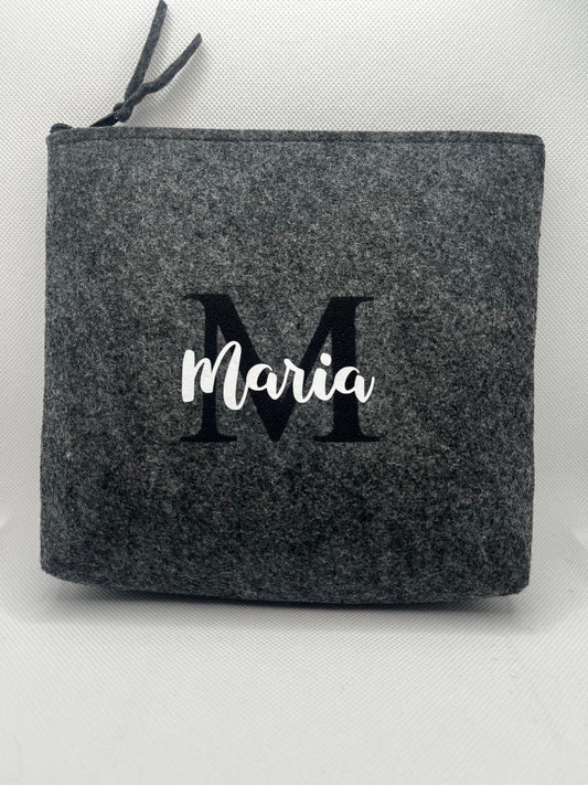 Customizable felt beauty case