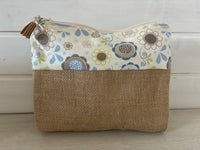 🌸 Handmade Clutches: Color, Spring, and a Unique Touch! 🌸