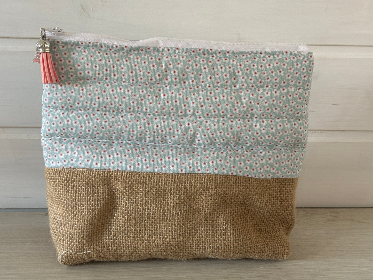 🌸 Handmade Clutches: Color, Spring, and a Unique Touch! 🌸