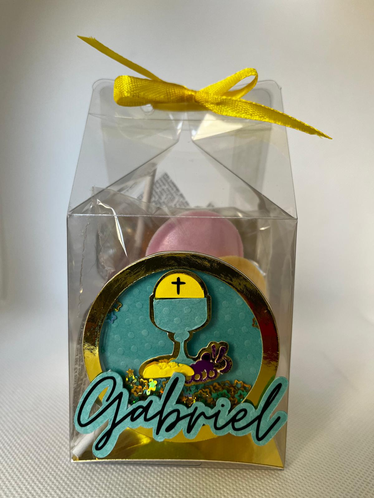 Personalized favor boxes